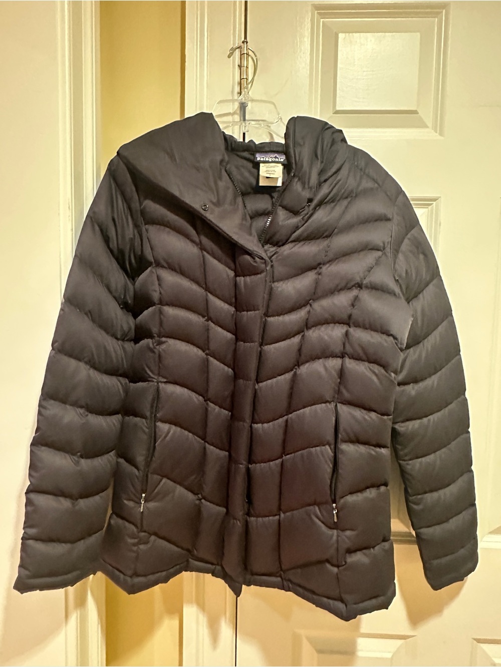 Patagonia Downtown Loft Jacket Women L Black 800 Fill Goose Down Hooded